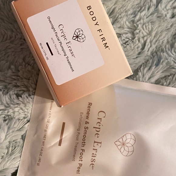 Crepe Erase Body Firm with Bonus foot peeling Booties - Picture 2 of 10